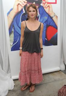 Beau Garrett feet photo thumbnail