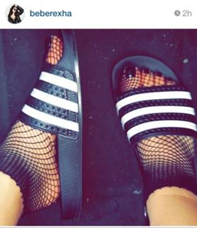 Bebe Rexha feet photo thumbnail