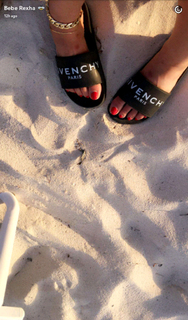 Bebe Rexha feet photo thumbnail
