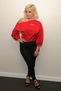 Bebe Rexha feet photo thumbnail