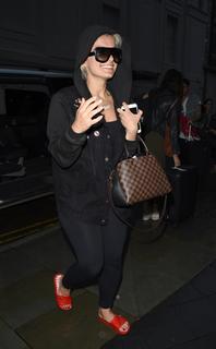 Bebe Rexha feet photo thumbnail