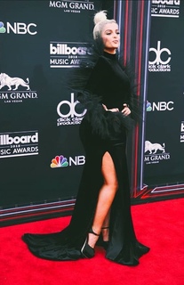 Bebe Rexha feet photo thumbnail