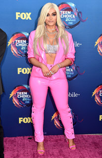 Bebe Rexha feet photo thumbnail