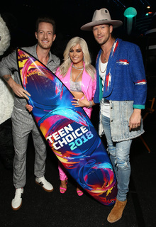 Bebe Rexha feet photo thumbnail