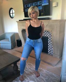 Bebe Rexha feet photo thumbnail