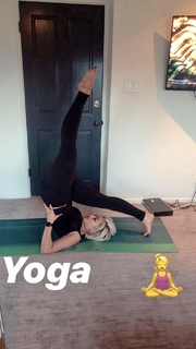 Bebe Rexha feet photo thumbnail