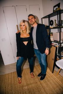 Bebe Rexha feet photo thumbnail