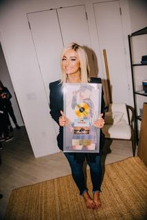 Bebe Rexha feet photo thumbnail