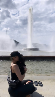 Bebe Rexha feet photo thumbnail