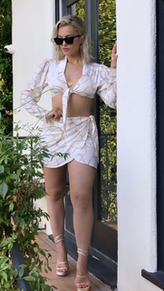 Bebe Rexha feet photo thumbnail