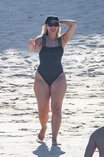 Bebe Rexha feet photo thumbnail