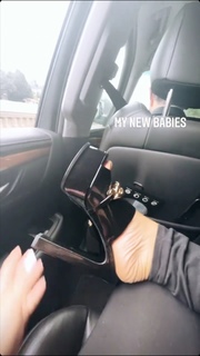 Bebe Rexha feet photo thumbnail