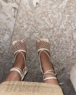 Bebe Rexha feet photo thumbnail
