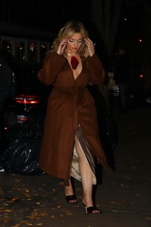 Bebe Rexha feet photo thumbnail