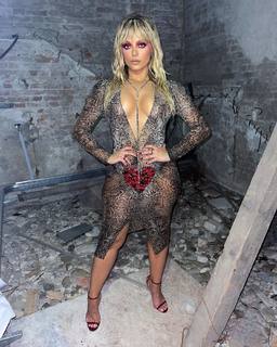 Bebe Rexha feet photo thumbnail