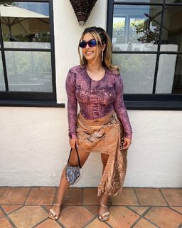 Bebe Rexha feet photo thumbnail