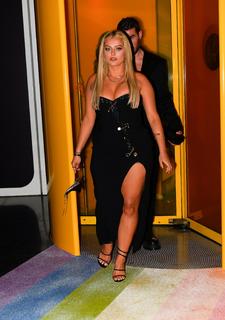Bebe Rexha feet photo thumbnail
