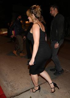 Bebe Rexha feet photo thumbnail