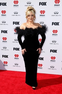 Bebe Rexha feet photo thumbnail