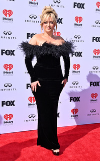 Bebe Rexha feet photo thumbnail