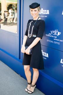 Bec Hewitt feet photo 6