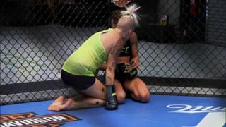 Bec Hyatt feet photo 12