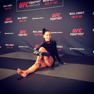 Bec Hyatt feet photo 18