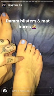 Bec Hyatt feet photo 10