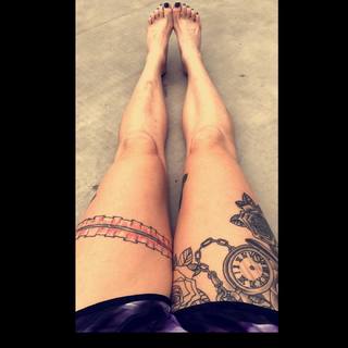 Bec Hyatt feet photo 4