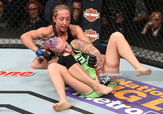 Bec Hyatt feet photo 5