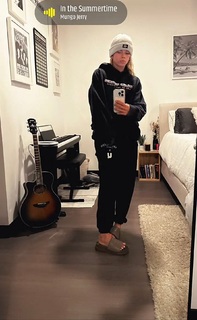Becca Means feet photo 17