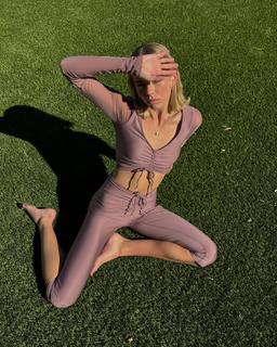 Becca Means feet photo 4
