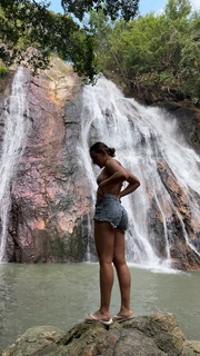 Becca Pires feet photo 2