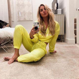 Becca Tilley feet photo 15