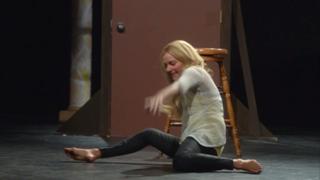 Becki Newton feet photo thumbnail