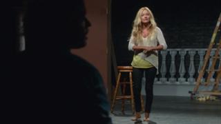 Becki Newton feet photo thumbnail