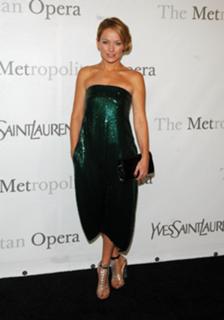 Becki Newton feet photo thumbnail