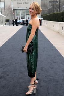 Becki Newton feet photo thumbnail