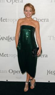 Becki Newton feet photo thumbnail