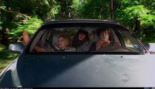 Becki Newton feet photo thumbnail