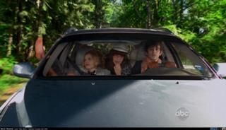 Becki Newton feet photo thumbnail