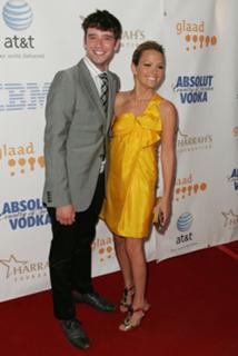 Becki Newton feet photo thumbnail