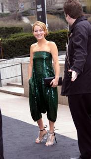 Becki Newton feet photo thumbnail