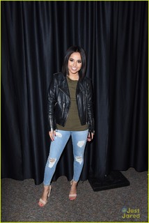 Becky G feet photo thumbnail
