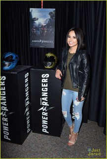 Becky G feet photo thumbnail