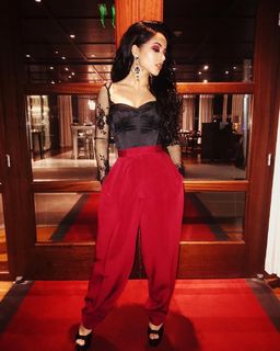 Becky G feet photo thumbnail