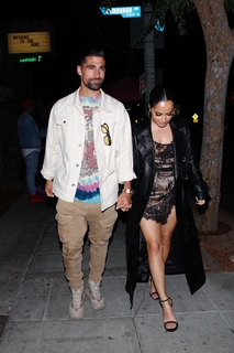 Becky G feet photo thumbnail