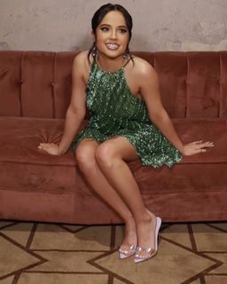 Becky G feet photo thumbnail