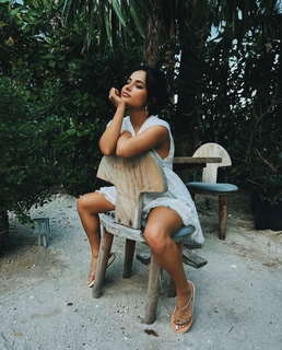 Becky G feet photo thumbnail