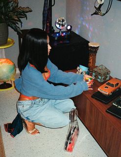 Becky G feet photo thumbnail